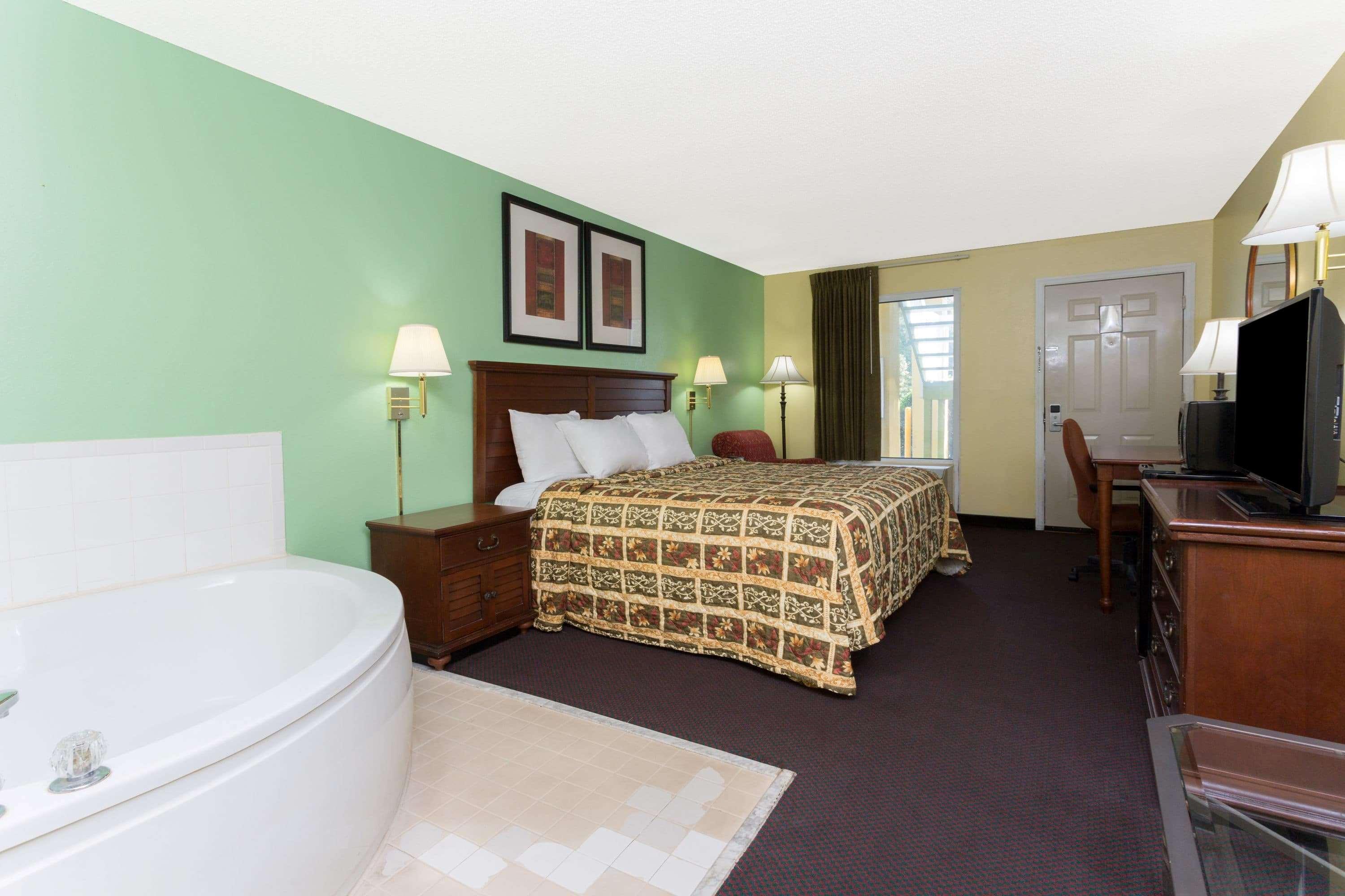 Days Inn Lamont/Monticello Buitenkant foto