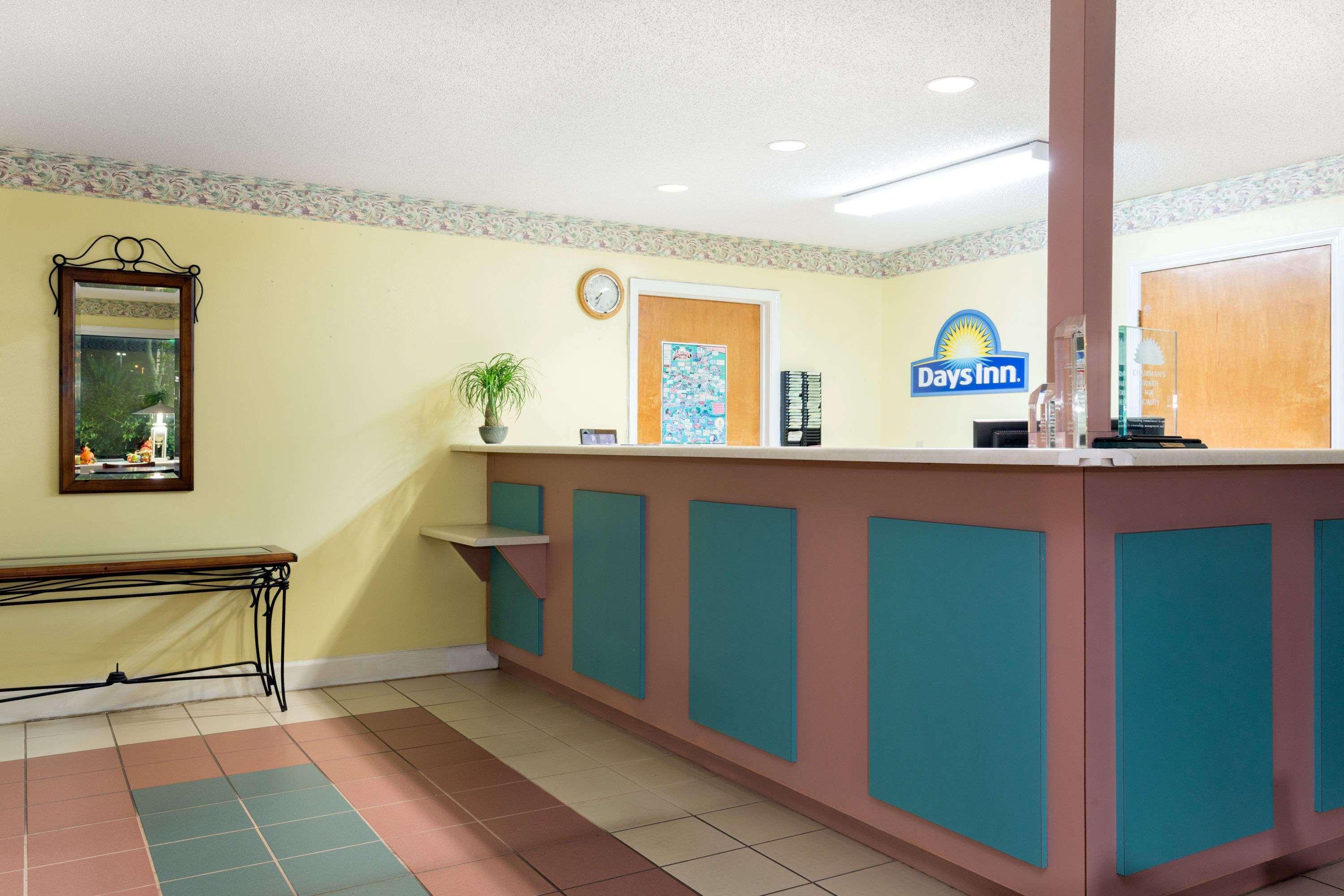 Days Inn Lamont/Monticello Buitenkant foto