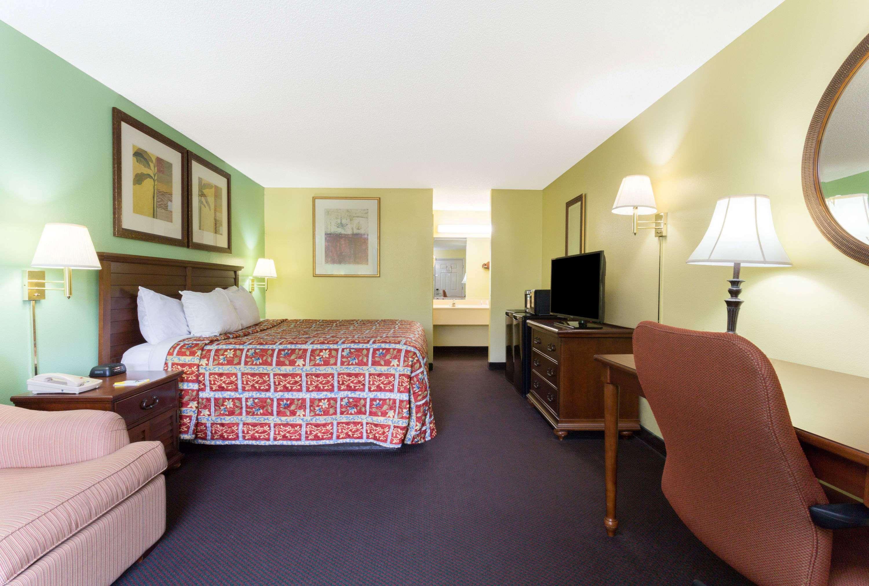 Days Inn Lamont/Monticello Buitenkant foto